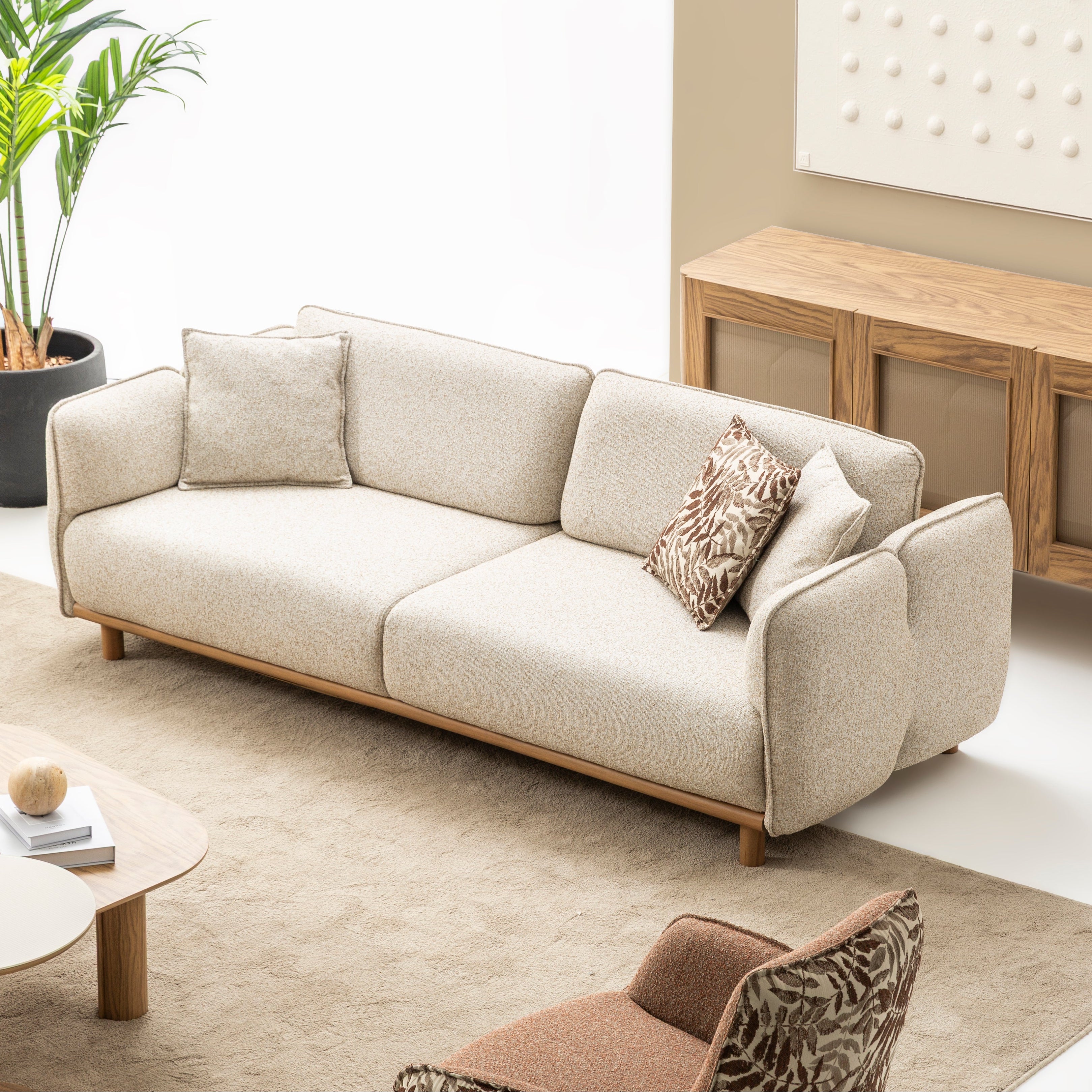 Charlotte Sofa (88'')