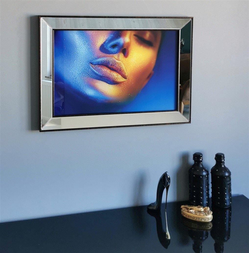 Lips Mirror Enhanced Wall Decor with Ultraviolet Print Design - Decorotika